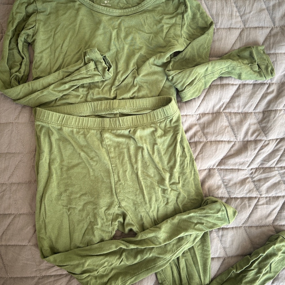 Hunter Green Sleeve Pajama Set